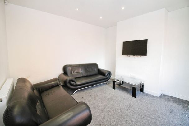 BILLS INCLUDED – Granby Road, Headingley, LS6 - Photo 1