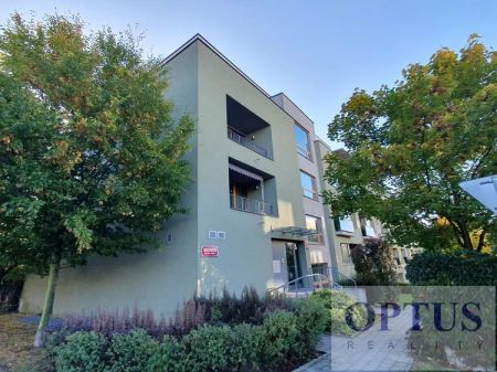 P5 Jinonice, ul. Břežánecká, částečně zař. moderní byt 3 + k.k., 2x balkon, 103 m - Photo 3