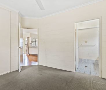 SPACIOUS FAMILY HOME - Photo 1