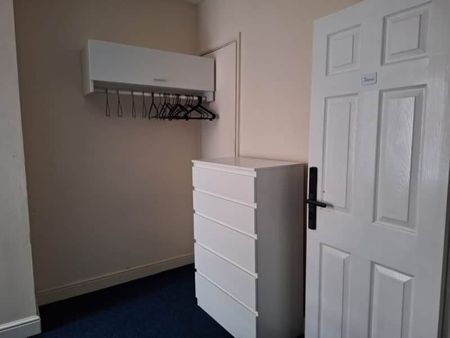 Room in a Shared House, Ransom Road, NG3 - Photo 3