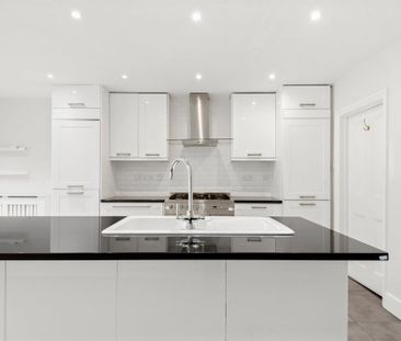 4 bedroom end of terrace house to rent - Photo 6