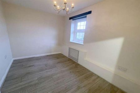 Westview Close, BN10 - Photo 2