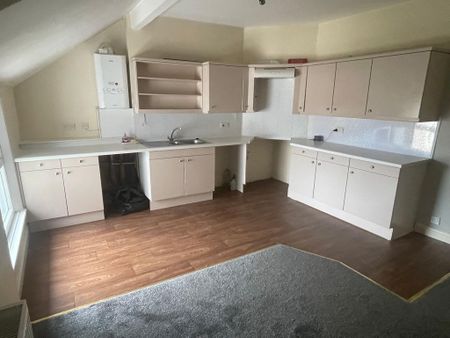 3 bedroom flat to rent - Photo 3