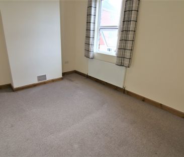 2 Bedroom End Terraced House, Chester - Photo 4