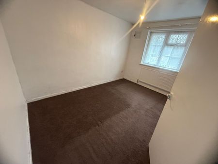 4 Bed End Terrace, Salop Street, B12 - Photo 2
