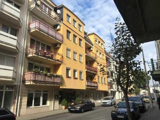Kiadó újszerű állapotú lakás - Győr - Fotó 1