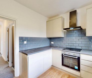 2 bedroom maisonette to rent - Photo 3