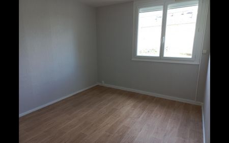 Location Appartement 5 pièces 75 m² La Châtre - Photo 3