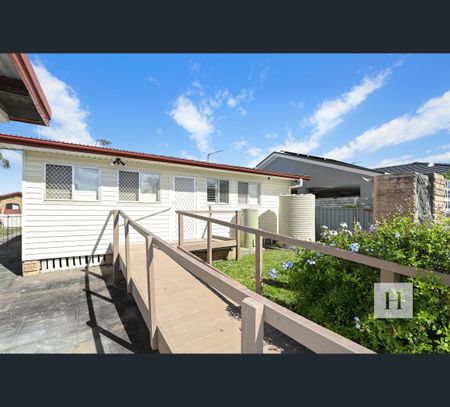 13 Kalulah Ave, Gorokan, NSW 2263 - Photo 3