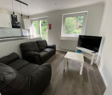 4 bedroom house to rent - Photo 2