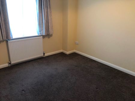 2 Bed Flat, Canterbury Road, HA1 - Photo 3