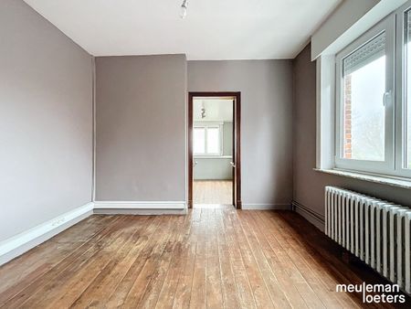 Karaktervolle ruime rijwoning met garage en tuin - Foto 5