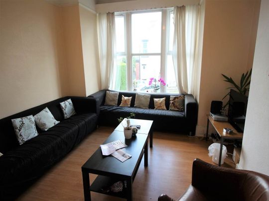 Lucas Street (room 6), Headingley, Leeds - Photo 1