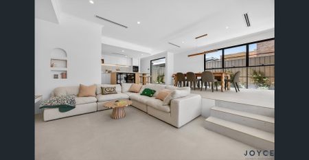 Luxury Redefined! Fully Furnished Executive Residence - Photo 3