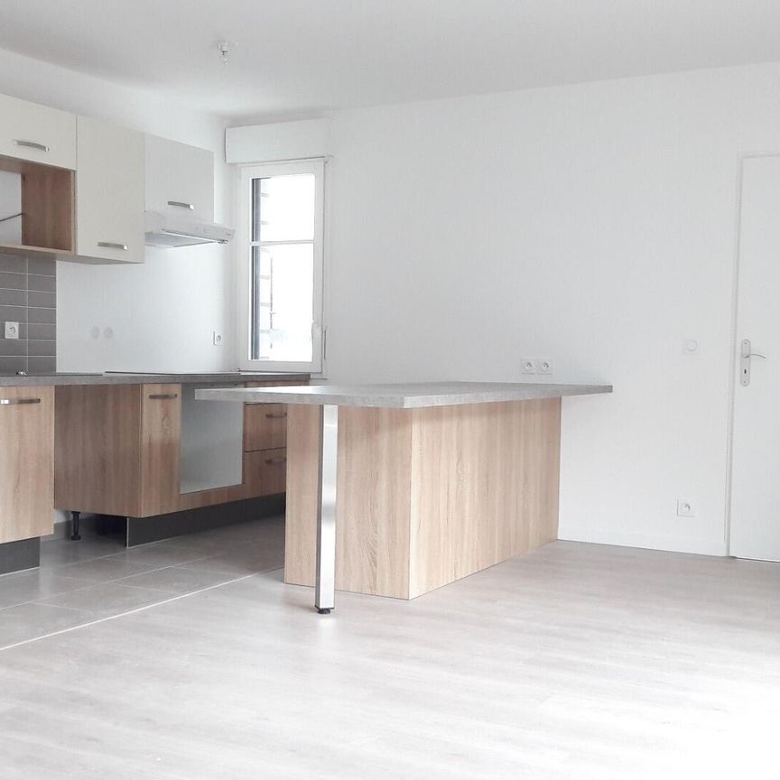 location Appartement T4 DE 74.05m² À CHESSY - Photo 1