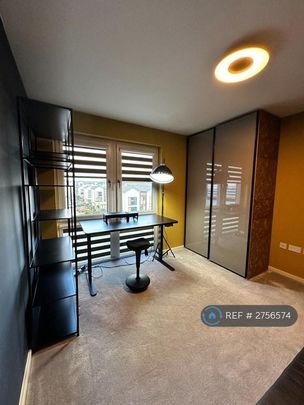 1 bedroom in a flat share to rent - Photo 1