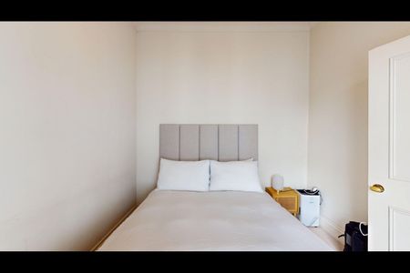 1 Bed Flat, St. Stephens Gardens, W2 - Photo 3