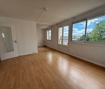 Location Appartement 3 pièces 67m² SOTTEVILLE LES ROUEN 76300 - Photo 1