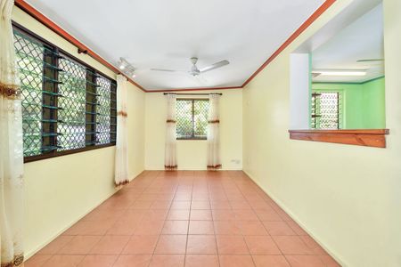 17 Mayhew Crescent, Jingili, NT 0810 - Photo 2