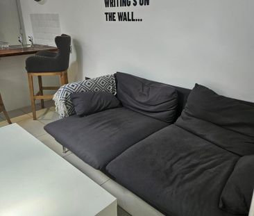 1 bedroom in a house share to rent - Photo 1