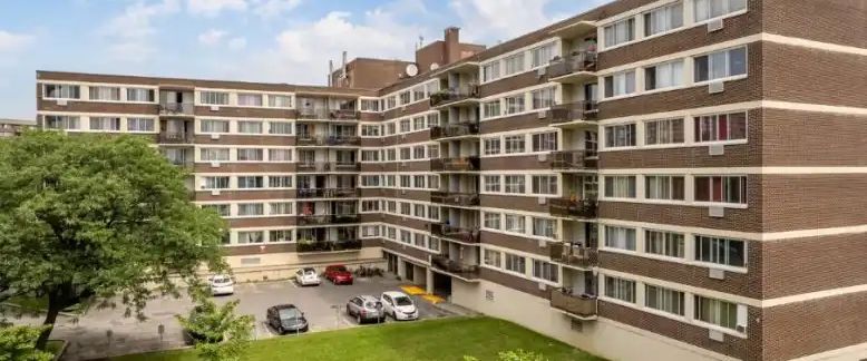 239 Boulevard Deguire | 239 Boulevard Deguire, Montreal - Photo 1