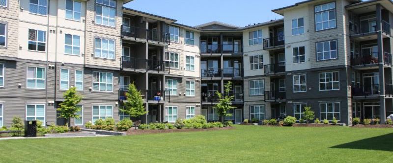 1 Bedroom plus Den Apartment in Midtown, Available December 1st! - Photo 1