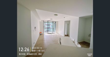 Modern 2 Bedroom 2 Bathroom Apartment | Fully Furnished | Ducted A/C - Photo 2