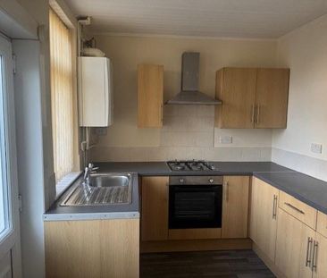 3 bedroom terraced house to rent - Photo 6