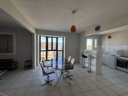 Location Appartement 2 pièces 58m² ANGOULEME 16000 - Photo 5
