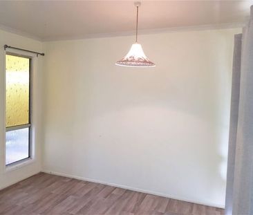 3 Bedroom house in Eagleby - Photo 2