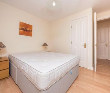 2 bedroom flat to rent - Photo 6