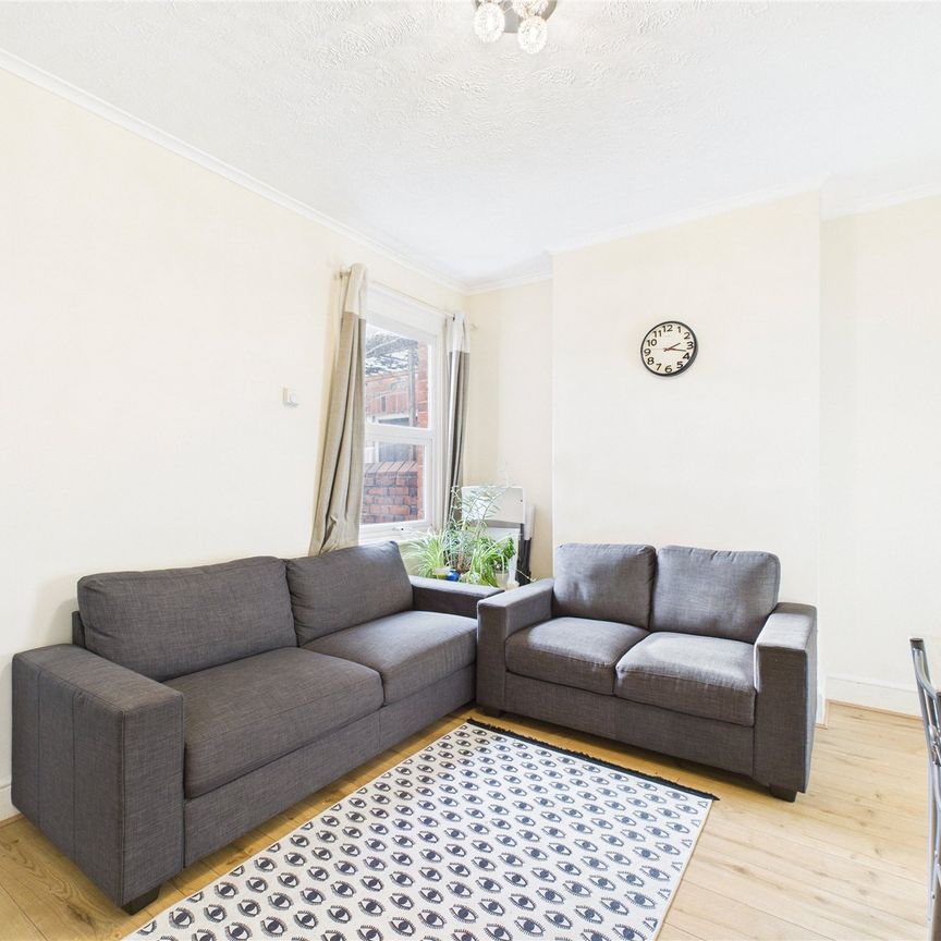 Radstock Road, Reading Radstock Road, Reading - Photo 2