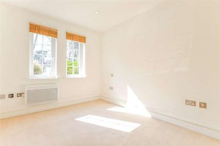 Woodham Place, Sheerwater Road, Woodham, Surrey, KT15 - Photo 3