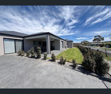 29 Lord Place, Morwell, Vic 3840 - Photo 4