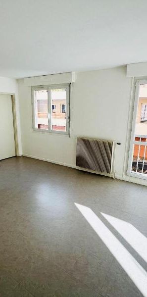 Location Appartement 2 pièces 58m² MACON 71000 - Photo 1