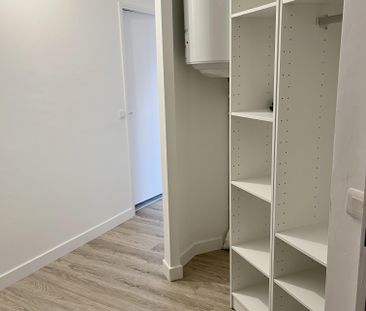 Location / Studio - Photo 1