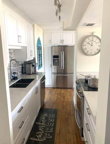 For Lease - 1333 Bloor Street Unit# 2018, Mississauga, Ontario - Photo 3