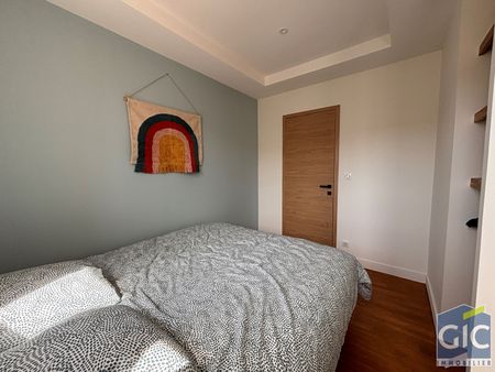 Location Appartement 4 pièces 79m² - Photo 5