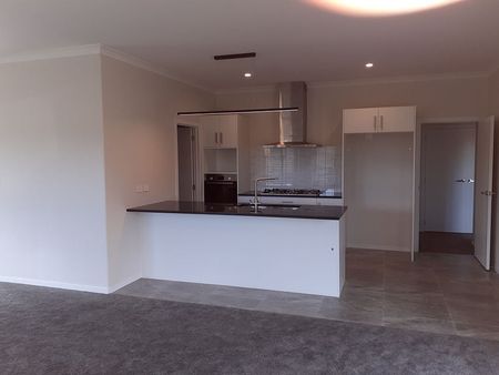 Cambridge, 4 bedroom Home - Photo 3