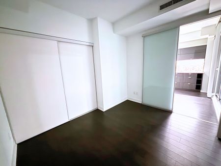 For Lease - 290 Adelaide Street Unit# 2612, Toronto, Ontario - Photo 4