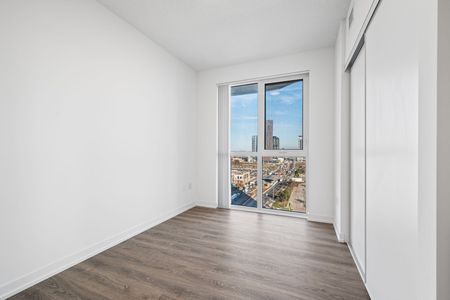 For Lease - 8 Interchange Way Unit# 2009, Vaughan, Ontario - Photo 2