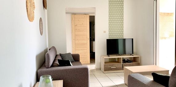 Location Appartement 1 pièce 19m² STE CLOTILDE 97490 - Photo 2