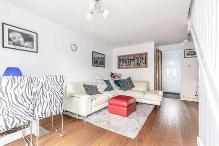 2 bedroom terraced house to rent - Photo 2