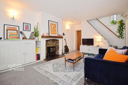 2 bedroom semi-detached house to rent - Photo 2