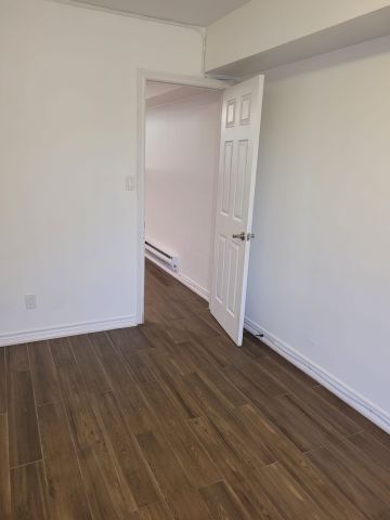 For Lease - 20 Roncesvalles Avenue Unit# 2, Toronto, Ontario - Photo 5