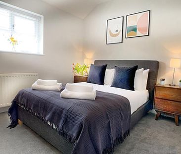 2 bedroom semi-detached house to rent - Photo 3