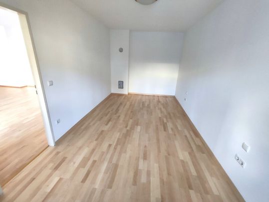 Wunderschöne ruhige Wohnung im 4.OG mit Balkon, Innenhoflage, nahe altes AKH, mit Garagenoption - Foto 1