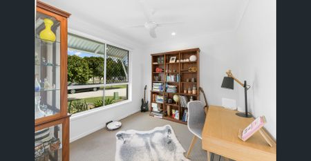 Spacious 3-Bedroom Home + Office - Photo 4