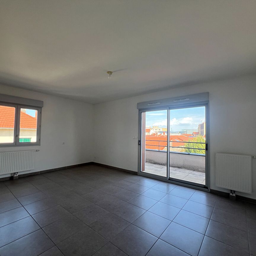 Location Appartement 3 pièces 69m² - Photo 1