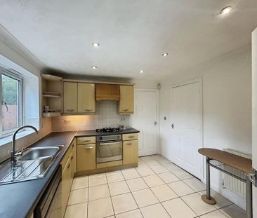 4 bedroom detached house to rent - Photo 6